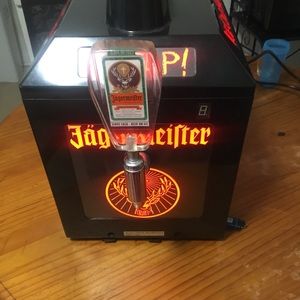 Jagemeister 3 ice cold shot dispenser in nice working condition
